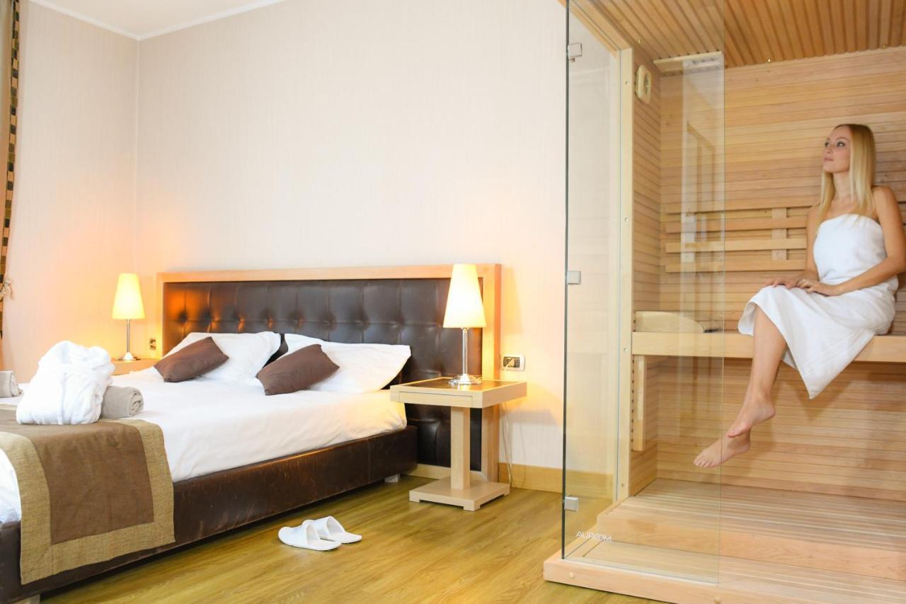 Hotel Master Brescia Esterno foto
