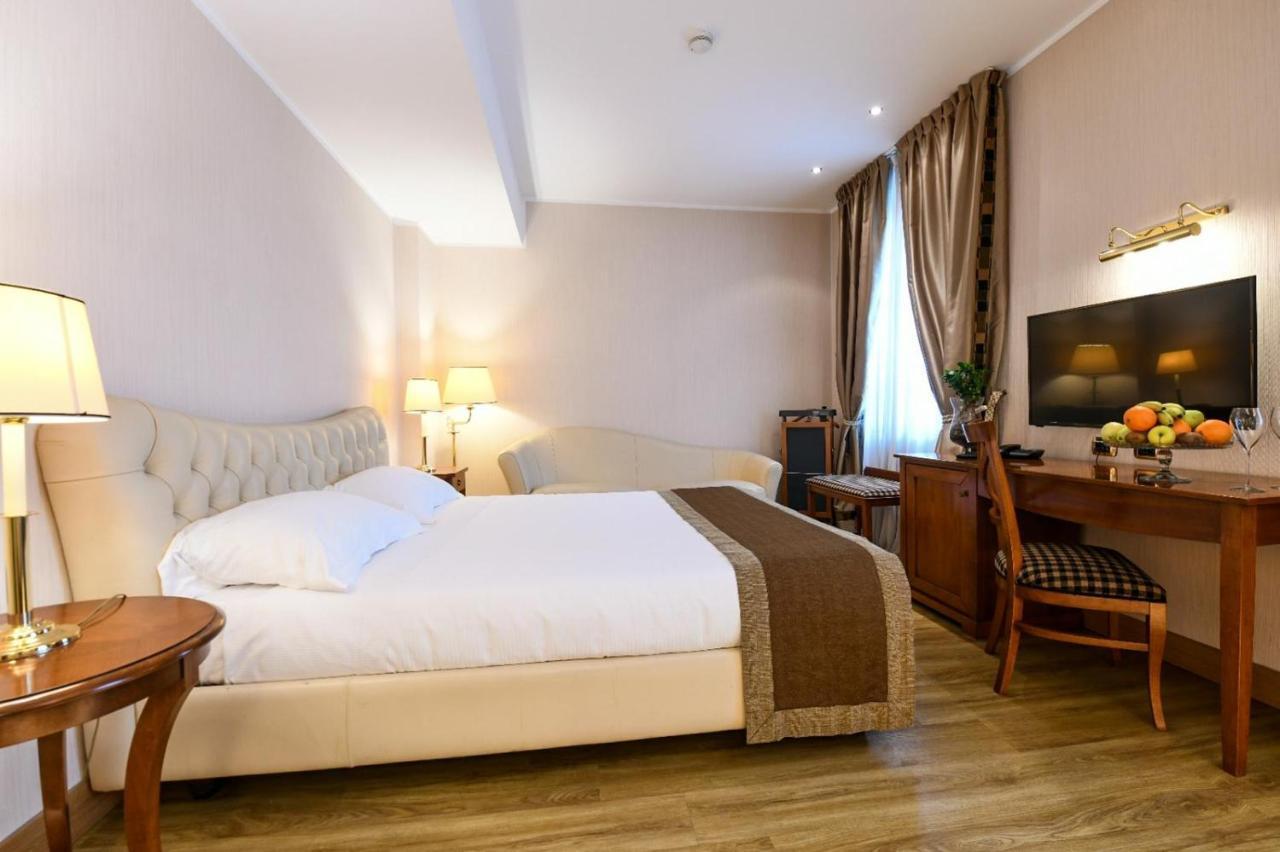 Hotel Master Brescia Esterno foto