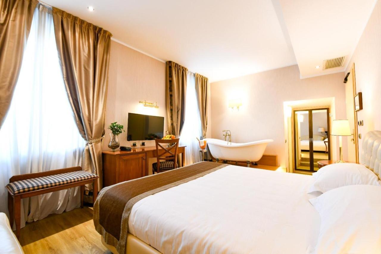 Hotel Master Brescia Esterno foto