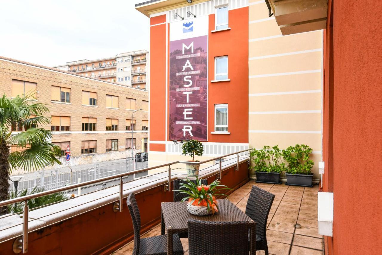 Hotel Master Brescia Esterno foto