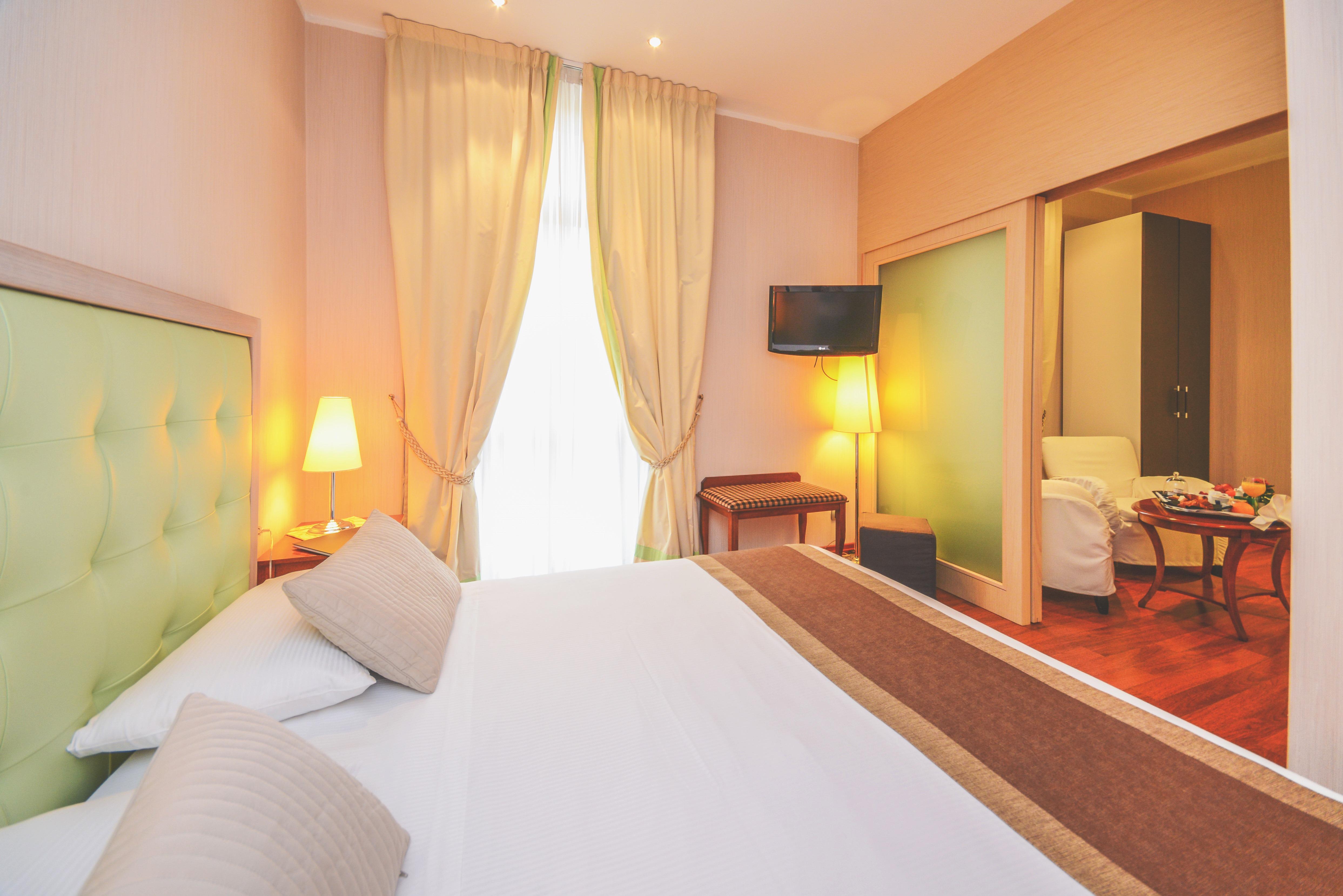 Hotel Master Brescia Esterno foto