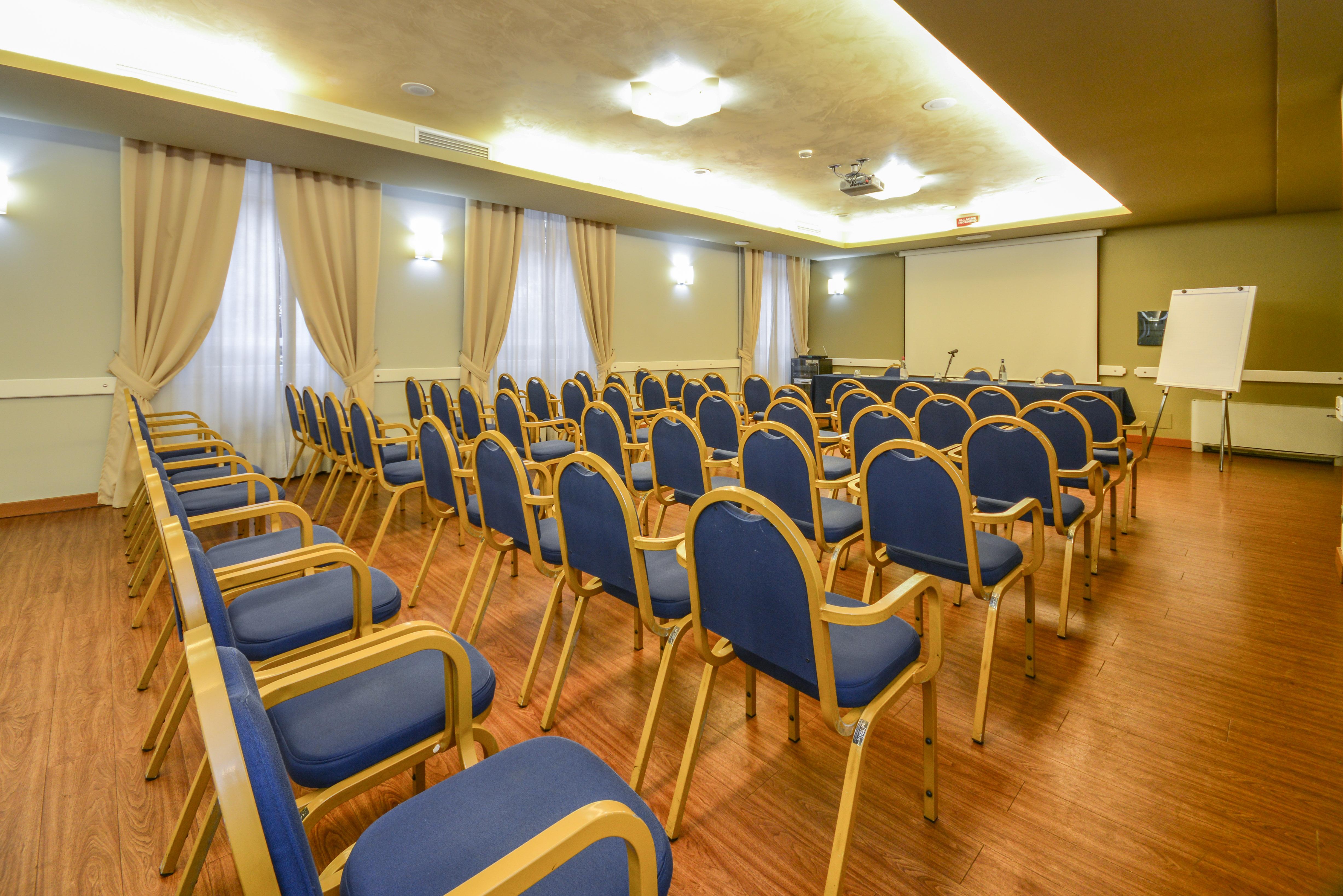 Hotel Master Brescia Esterno foto
