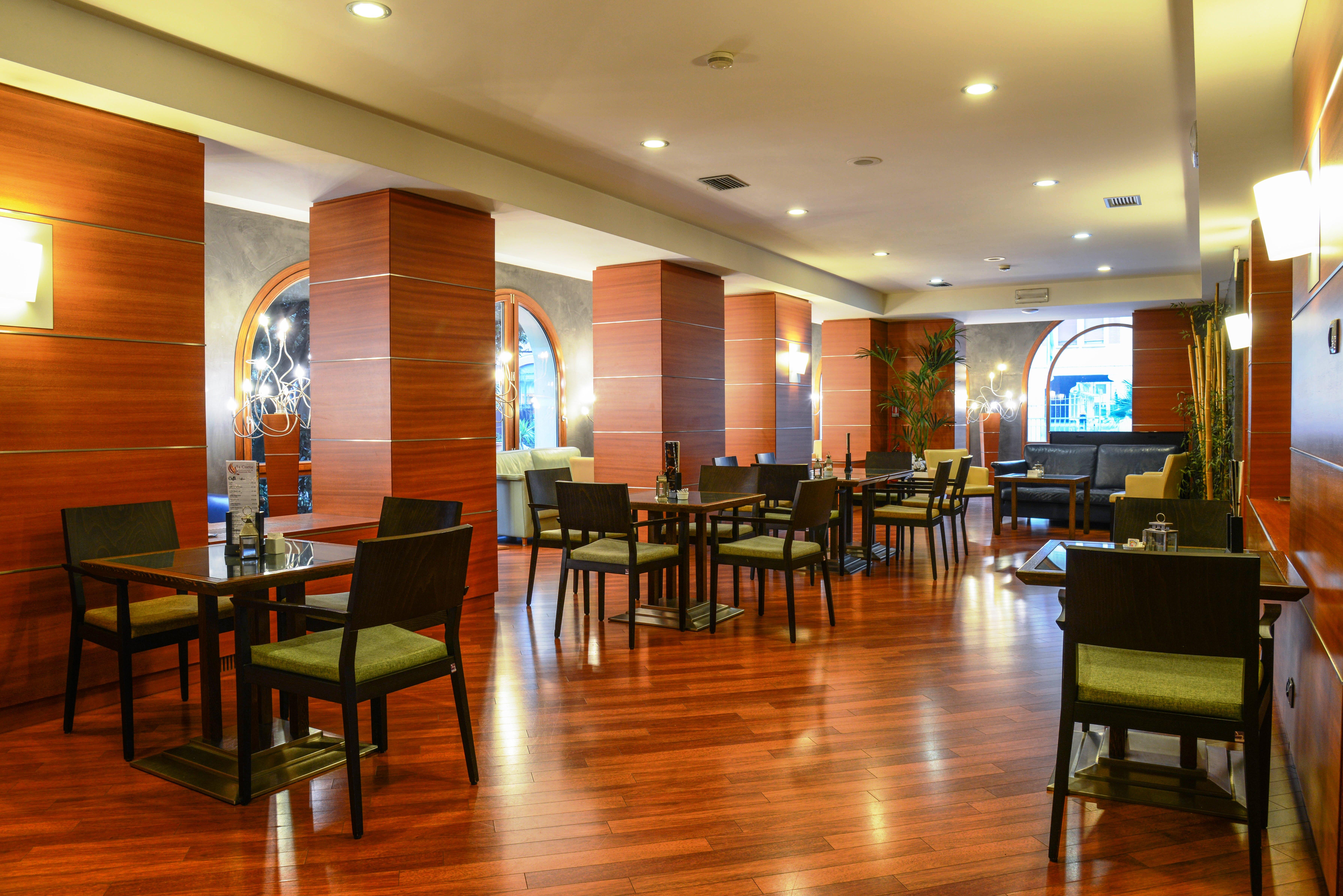 Hotel Master Brescia Esterno foto