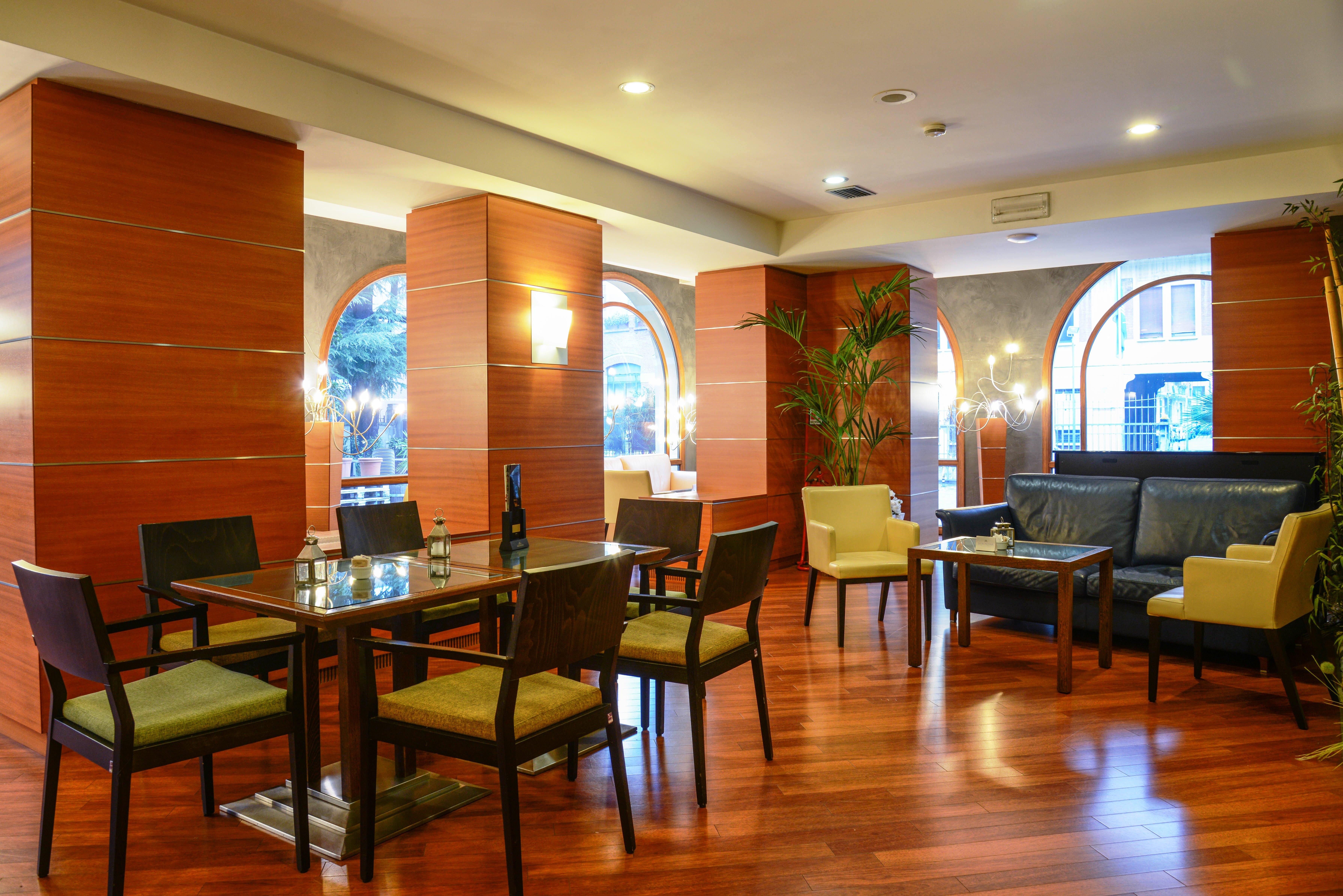 Hotel Master Brescia Esterno foto