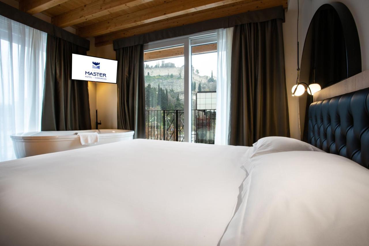 Hotel Master Brescia Esterno foto